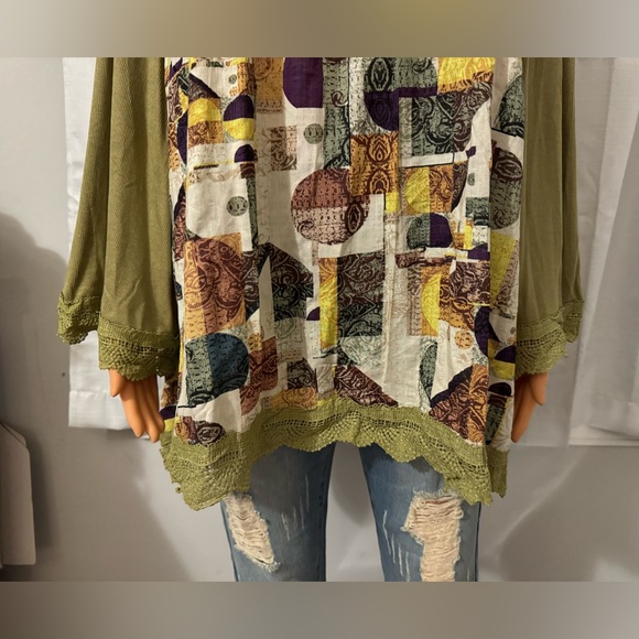 Cool POL size S olive green print crochet trim long sleeve babydoll shirt new - Picture 3 of 6
